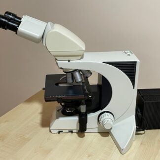 Microscopio Leica DMLB